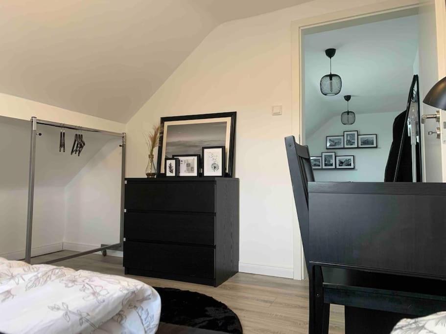 5Minuten Von Der City Entfernte Wohnung Mit Parkpl Bielefeld Dış mekan fotoğraf